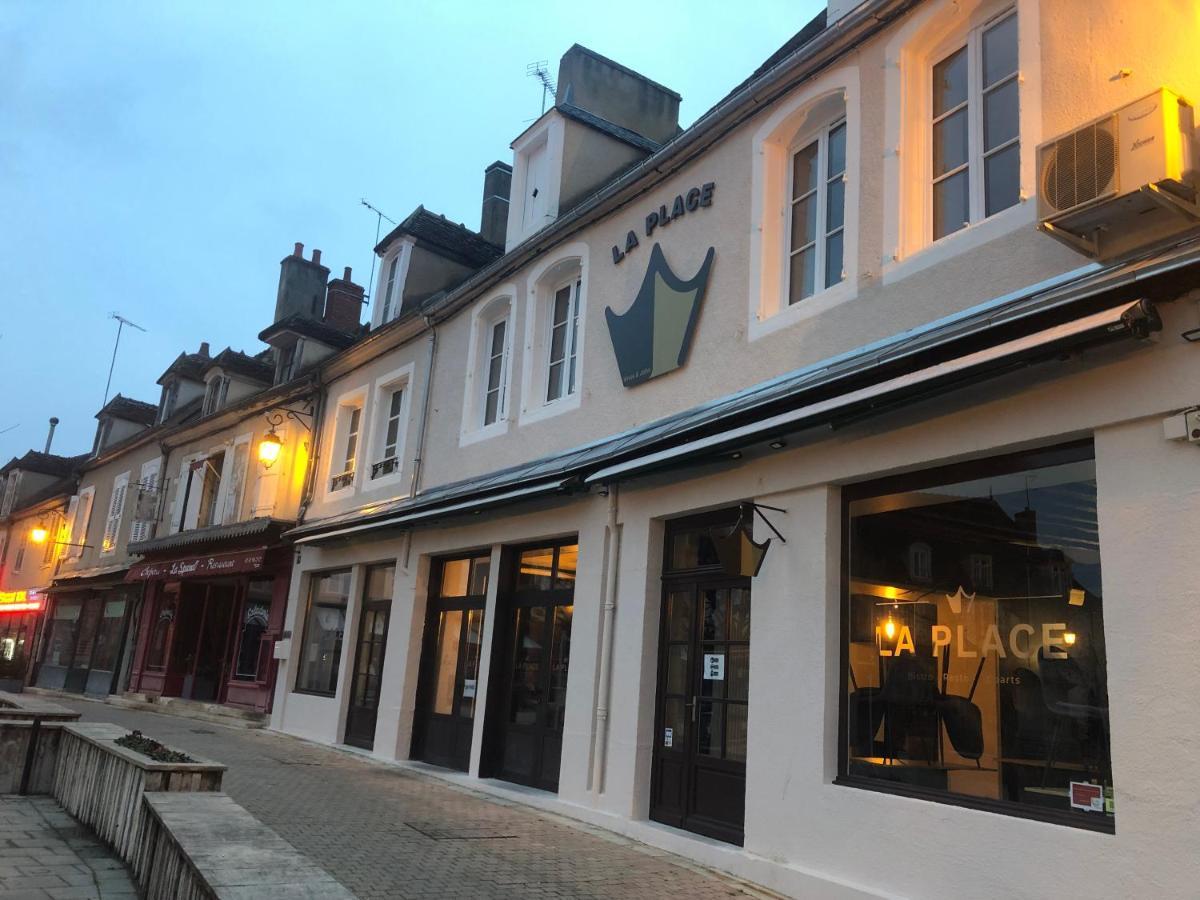 Hotel Restaurant La Place Saint-Amand-Mont-Rond Bagian luar foto