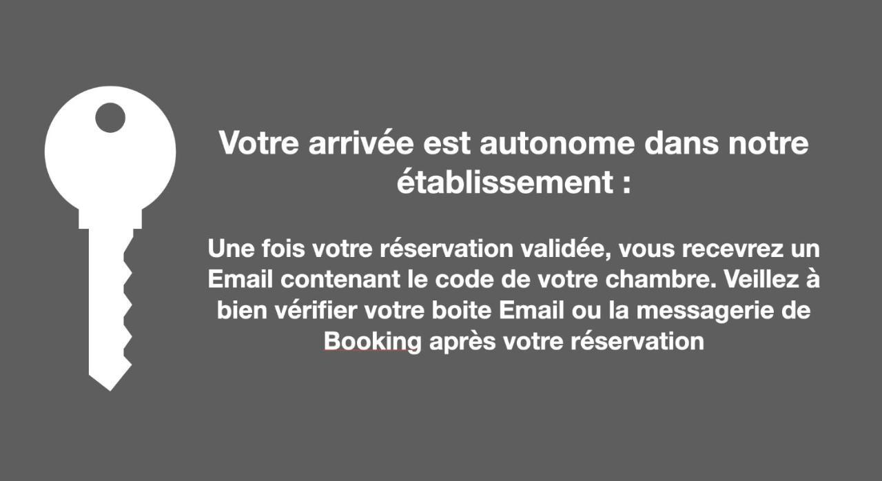Hotel Restaurant La Place Saint-Amand-Mont-Rond Bagian luar foto